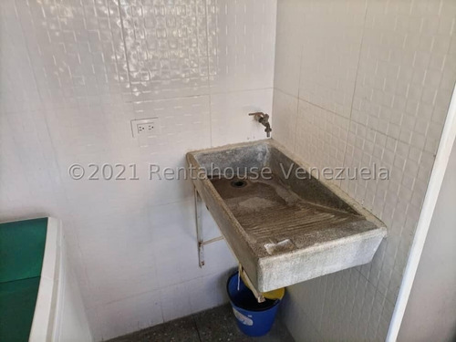 Imagen 28 de 30 de !!!sp!! Apartamento En Venta Centro Barquisimeto Lara, Venezuela , 0424-5197639 + Cod + 23-18635 $ 22000 4 Dormitorios 3 Baños 140 M²