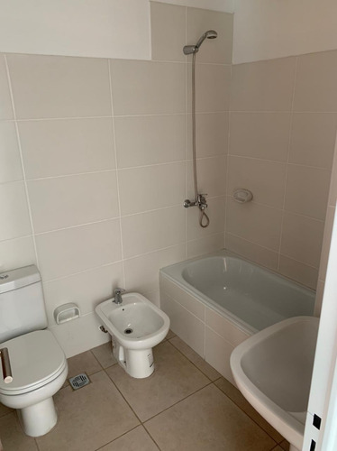 Imagen 7 de 14 de Departamento En Venta - 1 Dormitorio - Barrio Centro