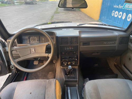 Peugeot 504 Sriid