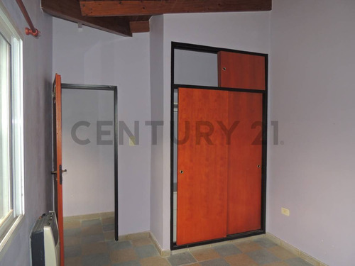 Casas En Venta En Berisso - Ph 1 Dormi + Cochera