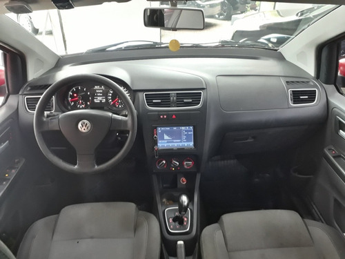 Imagem 7 de 9 de Volkswagen Spacefox 2012 1.6 Trend Total Flex I-motion 5p