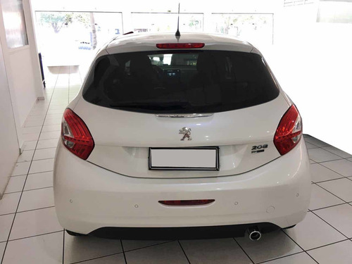 Peugeot 208 - Modelo Griffe - 1.6 - Ano 2015