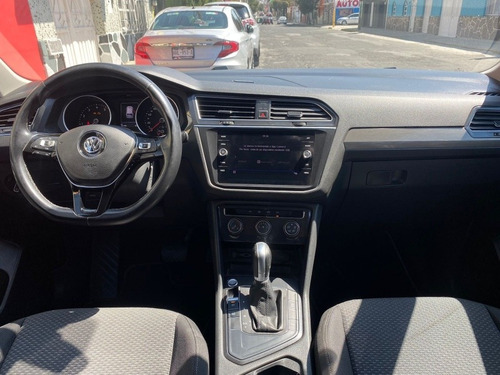Imagen 13 de 15 de Volkswagen Tiguan 2018 1.4 Comfortline Plus At