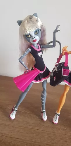 Bonecas Monster High- Lideres de Torcida - Desapegos de Roupas quase novas  ou nunca usadas para bebês, crianças e mamães. 749223