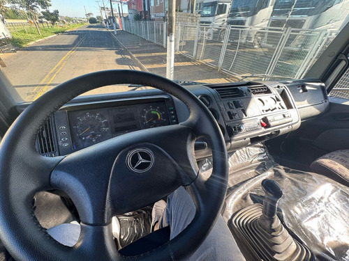 Mercedes Benz Axor 1933 T.b 4x2