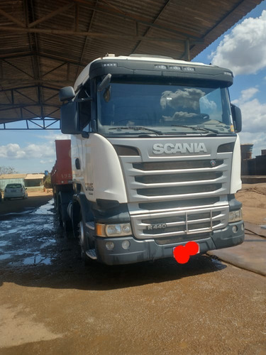 Imagem 2 de 13 de Scania R440 6x4 2014 - Com Retarder