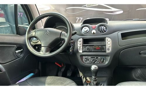 Citroën C3 1.4 I GLX 8V FLEX 4P MANUAL