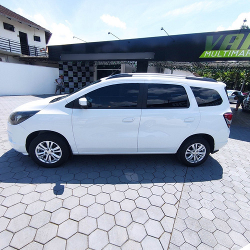 Imagem 3 de 8 de Chevrolet- Spin Lt 1.8 8v Econo.flex 5p Mec.
