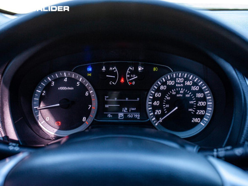 Imagen 19 de 25 de Nissan Sentra 1.8 Exclusive Cvt | Permuta / Financia