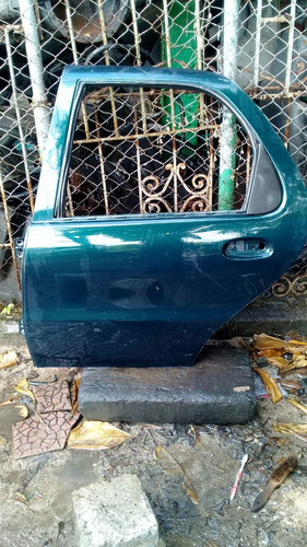 Vendo Puerta Trasera Izquierda De Fiat Palio, Año 2005