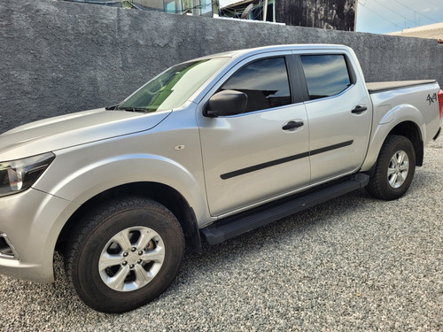 Nissan Frontier 2.3 S Cab. Dupla 4x4 4p 6 marchas