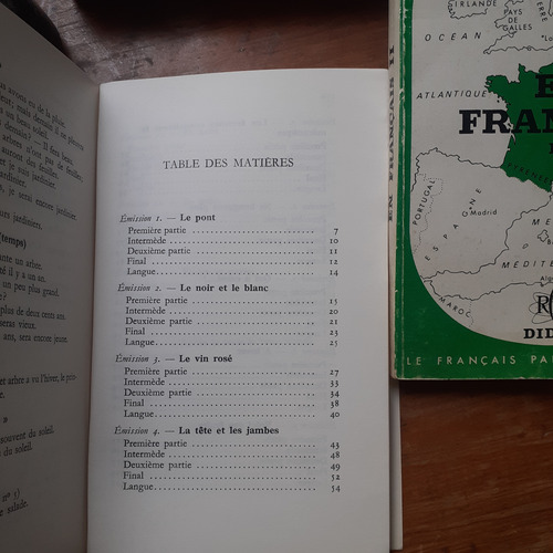 En Français- Radiotelevisión Francesa-la Français Par La Tv (Usado)