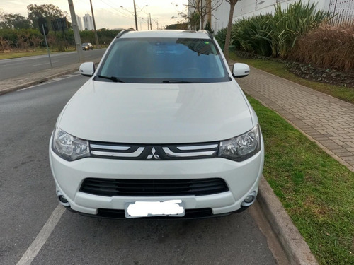 Imagem 1 de 8 de Mitsubishi Outlander