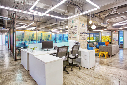Oficina Amueblada En Renta En Centro De Negocios 2 A 3 Personas, $12,700.00