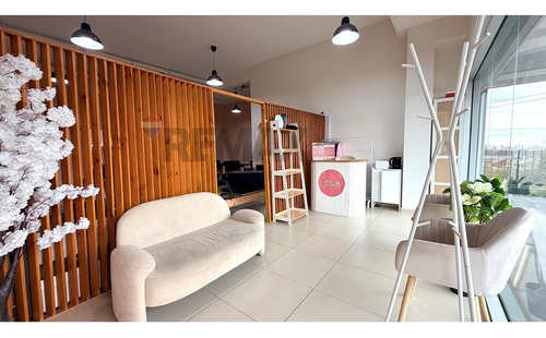 Local Comercial - Lo Cañas - Strip Center