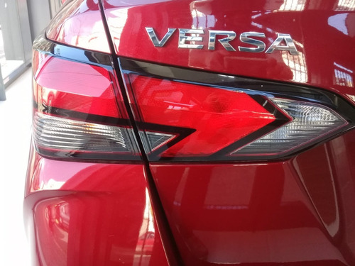 Imagen 9 de 15 de Nissan Versa 1.6 Exclusive At