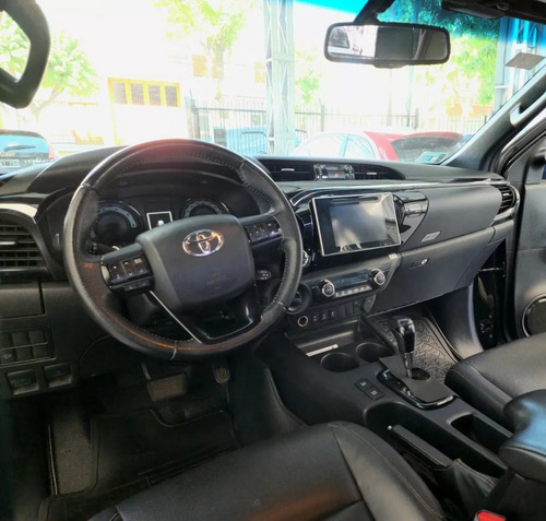 Toyota Hilux 2.8 Cd Srx 177cv 4x4 At