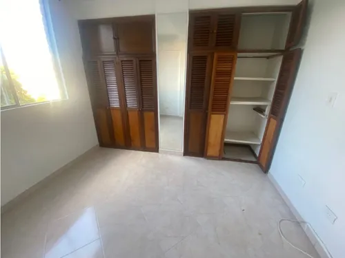 Venta Apartamento Para Inversión Parte Baja Los Bernal, Medellin