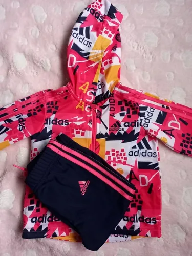 Conjunto adidas Nena , 9 Meses. Excelente Estado en venta en Capital Federal Capital Federal sólo $ 2,500.00 - OCompra.com Argentina