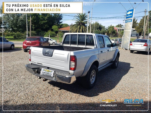 Imagen 4 de 17 de Nissan Frontier Np300 4x4 2013 Gris Plata 4 Puertas