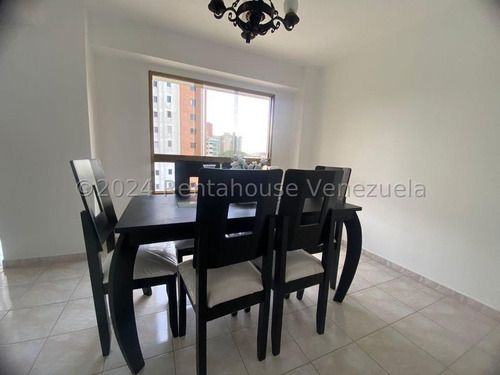 Apartamento Alquiler Santa Paula #25-2103 Lb