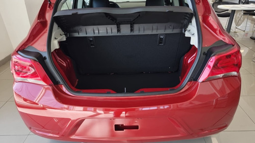 Imagen 13 de 22 de Chevrolet Onix Joy Black 5p 1.4 Ph