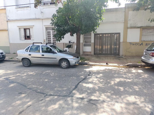 Ph En Venta - 2 Dormitorios 1 Baño - Cochera - 102mts2 - Ringuelet, La Plata
