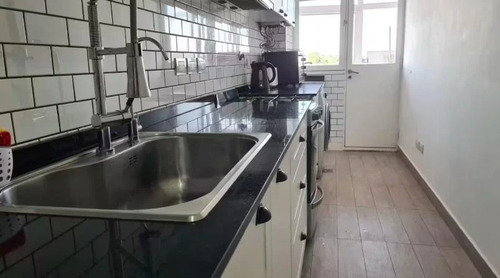 Departamento 3 Ambientes Sobre Av Libertador Vista A Los Clubes Y Al Río.
