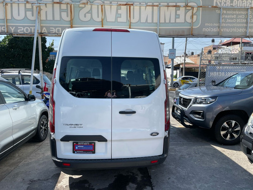 Ford Transit 2.2 Pasajeros Larga Custom Mt