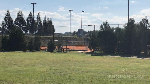 Imagen 2 de 11 de Terreno A La Laguna- El Canton - Norte