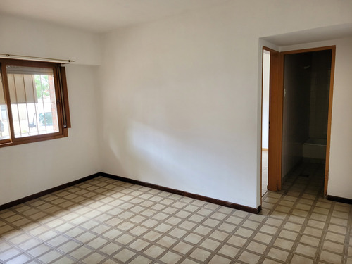 Departamento Un Dormitorio Al Frente - Plaza Italia