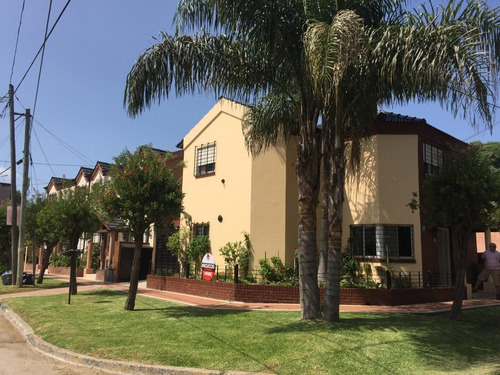 Imagen 1 de 21 de Dúplex En Venta, Del Bosque 1106, Belén De Escobar