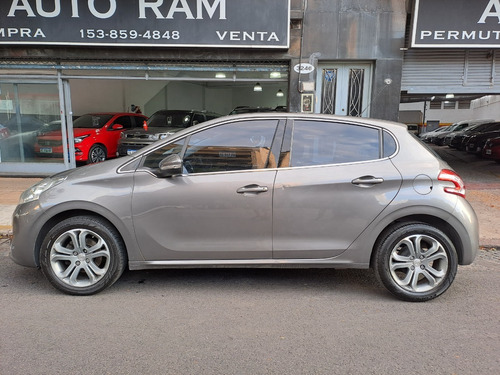 Imagen 2 de 21 de Peugeot 208 Feline 1.6 Pack Cuir 2015 Permuto Financio