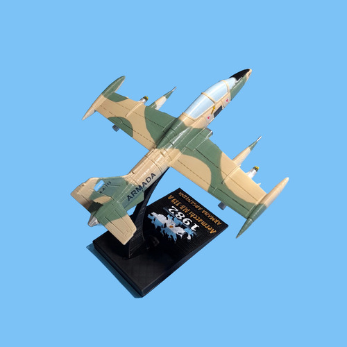 Aermacchi Mb-339 Maqueta Avión A Escala Argentino Malvinas