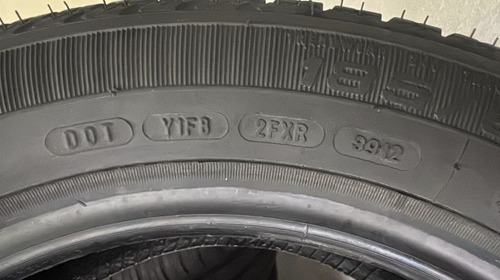 Pneu Goodyear Eagle Nct5 185/60 Aro 14 Novos A2 (Usado)