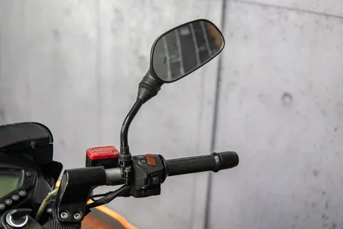 Bajaj Pulsar Ss 220 2016