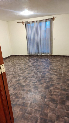 Amplia Casa En Privada Segura