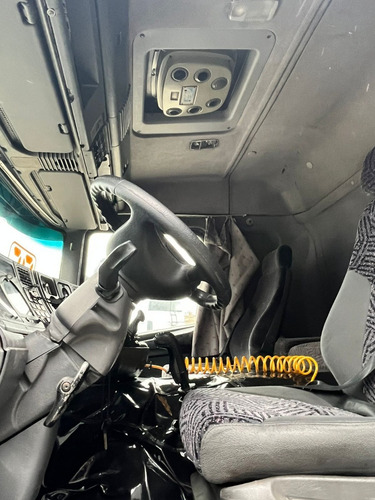 Imagem 9 de 14 de Scania P360 4x2 2005