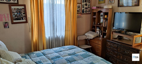 Imagen 6 de 16 de Hermosa Casa En Pasaje Cerrado En La Cisterna
