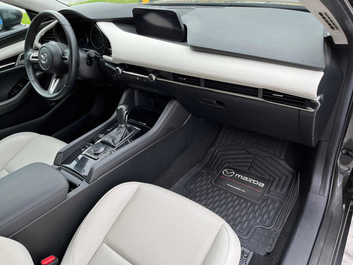 Imagen 11 de 13 de Mazda 3 Igrand Touring 2020