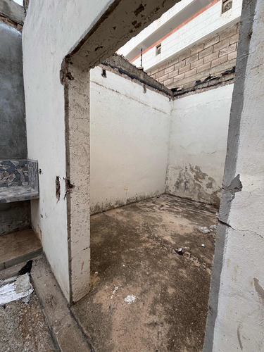 En Venta Amplio Galpón O Depósito