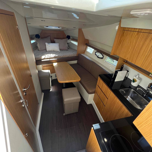 Crucero Klase A 34 - Volvo Penta D4-300 (50hs De Uso)