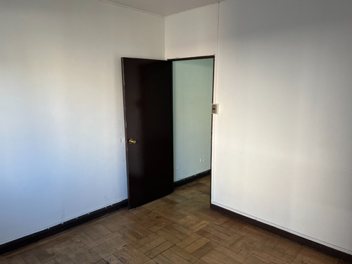Imagen 10 de 18 de Elegante Oficina Piso Parquet - Acceso 24hrs
