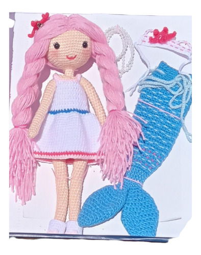 Muñeca Amigurumi Con Ropa Intercambiable