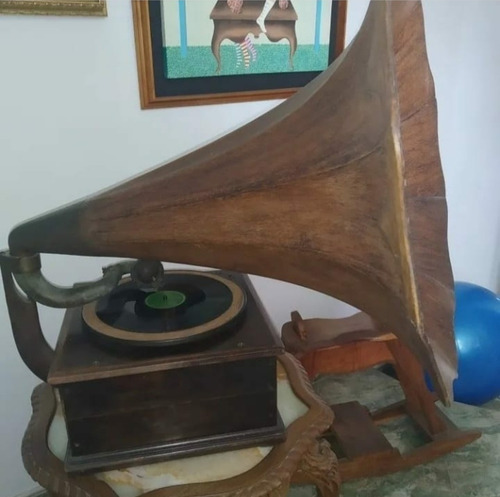 Vitrola Victor. Trompeta Madera De Roble. Circa 1920. (Usado)