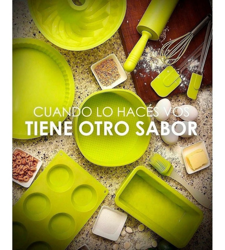 Imagen 3 de 9 de Batidor Manual De Silicona Con Mango De Acero Carol