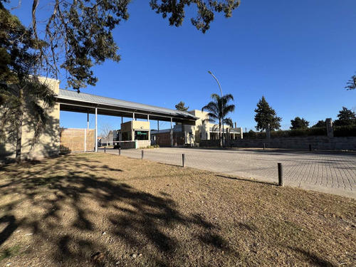 Antigua Estancia Villa Allende Lote En Oportunidad