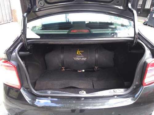 Imagen 13 de 15 de Renault Logan Privilege 1.6 Mt / Gnc / 2017
