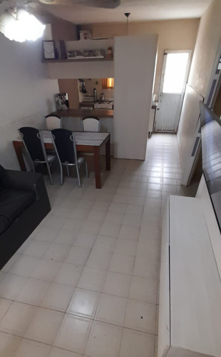 Venta Ph De 3 Ambientes Con Patio Y Cochera En Moron ( No Castelar No Haedo No Luzuriaga No Ituzaingo)