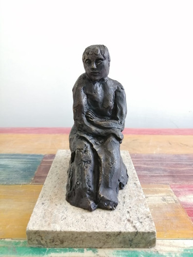 Escultura En Bronce Mujer Sentada De Pablo Picasso